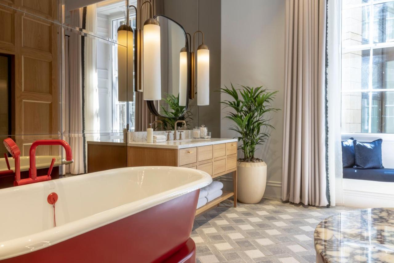 Virgin Hotels Эдинбург Экстерьер фото Bathroom